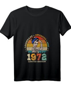 52 Jahre alt, seit 1972 legendär - Retro Vintage Frauen T-Shirt zum Geburtstag mit V-Ausschnitt, lustiges Geschenk für Familie & Freunde